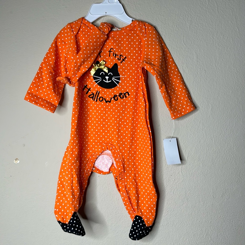New with tags Halloween onesie 3-6 months first Halloween